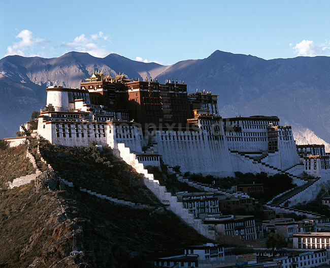 Potala Palace. Potala paladset set fra Chagpo Ri i Lhasa; ; Lhasa; Tibet / Kina; Asien; ; Himalaya