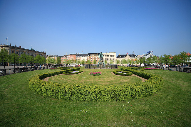 Kongens Nytorv. Kongens Nytorv med den nye Krinsen; ; K�benhavn; Danmark; ; ; Storby, huse, ejendomme, beboelsesejendom