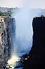 Victoria Falls. Victoria Falls, Zimbabwe og Zambia - Set fra Zambia siden ( Scan af KOL3552 )   Victoria Falls / Zambezi River Zimbabwe & Zambia Afrika  Viktoria vandfaldet, Viktoria vandfaldene, vandfald, vand