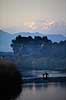 Himalaya bjergene. Himalaya bjergene set fra Chitwan NP - M�nd krydser Rapti floden med cykel ( Scan af KOL3754 )   Chitwan NP Nepal Asien  Bjerge, sne, floder