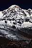 Annapurna South. Annapurna South (7219 m) set fra Annapurna Base Camp ( Scan af KOL1234 )   Annapurna Base Camp / Himalaya bjergene Nepal Asien  Bjerge, sne