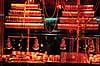 Guldsmykker. Guldsmykker i udstillingsvindue i Istanbuls overd�kkede bazar ( Scan af KOL225 )   Istanbul Tyrkiet Asien  Guld, armb�nd, smykke, smykker
