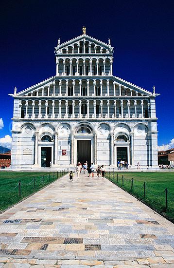 Pisa's Doumo. Pisa's Doumo ( Scan af KOL7900 ) ; ; Pisa / Toscana; Italien; ; ; domkirke, domkirker