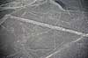 Nazca linier. Nazca linier - Hval, ca 68 meter - Preinca figurer i �rken, funktion endnu diskutabel. Dannet ved at m�rke sten p� overfladen er flyttet til siden. ( Scan af KOL1868 )   Nazca Peru Sydamerika  Nazcalinerne, luftfoto