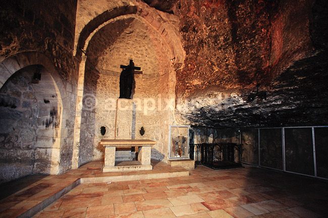 Chapel of the Discovery of the Cross. Chapel of the Discovery of the Cross i Den Hellige Gravs Kirke ( Scan af KOL5206 ) ; ; Jerusalem; Israel; Asien; ; Religion, kristendom, kirker, Church of the Holy Sepulchre