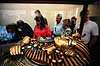Tutankhamun. Tutankhamun's mumiekiste p� Egyptologisk Museum, Cairo - Udsnit af den midterste af t.'s 3 mumiekister ( Scan af KOL111 )   Egyptologisk Museum / Cairo Egypten Afrika  guld, guldskat, guldskatte, museer, pharao, pharaoer