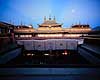Jokhang. M�nen over Jokhang, buddhistisk tempel De gyldne tage ( Scan af KOL4365 )  Lhasa Tibet ( Kina ) Asien  budhisme, religion