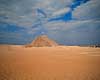 Giza pyramiderne. Giza pyramiderne - Fra venstre Mycerinus, Chephren og Cheops ( Scan af KOL7626 )  Giza / Cairo Egypten Afrika  Pyramide, pyramider