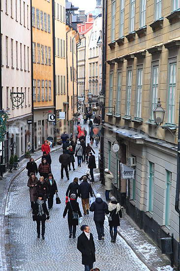 Stockholm. �sterl�nggatan i Gamla Stan i Stockholm; ; Stockholm; Sverige; ; ; Scandinavien, vinter, torv, torve, hovedstad, hovedst�der, storby, storbyer