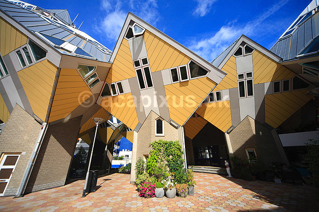 Cubic Houses. Cubic Houses i Rotterdam; ; Rotterdam; Holland; ; ; turistsev�rdigheder, turisme, huse, bebyggelse, bolig, boliger, gul