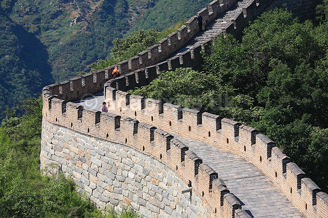 Kinesiske Mur. Den Kinesiske Mur ved Badaling, det bedst bevarede stykke af muren; ; Kinesiske Mur / Badaling; Kina; ; ; turistsev�rdigheder, turisme, Den Store Mur, The Great Wall, UNESCO World Heritage, UNESCO Verdens Arv, beskyttelse, invasion, forsvar, forsvarsmur