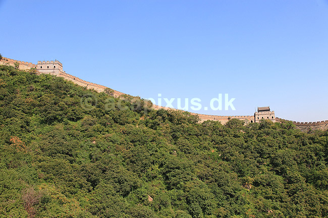 Kinesiske Mur. Den Kinesiske Mur ved Badaling, det bedst bevarede stykke af muren; ; Kinesiske Mur / Badaling; Kina; ; ; turistsev�rdigheder, turisme, Den Store Mur, The Great Wall, UNESCO World Heritage, UNESCO Verdens Arv, beskyttelse, invasion, forsvar, forsvarsmur