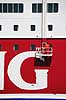 Malerarbejde. Malerarbejde udf�res ved bogstavet G p� siden af Viking Line f�rge  Helsinki Finland   F�rger, vedligeholdelse, r�dt og hvidt, maling, malerrulle, malerulle