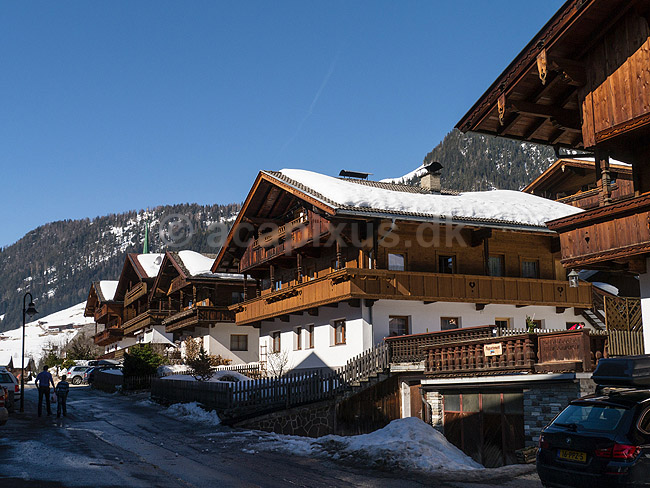 Alpbach. Hoteller og feriehuse i Alpbach i �striske Alper; ; Alpbach; �strig; ; ; Slalom, sne, skil�b, ski, vinter, vintersport, fritid, Alperne, �sterreich, skiferie