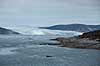 Eqi gletsjeren. Indlandsisen flyder ud over fjeldet og danner Eqi gletcheren, som glider ud i havet og danner isbjerge  Ilulissat Gr�nland   Jakobshavn, landskaber, gletcher, gletsjer, gletscher, br�, is-br�, skri�j�kull, j�kel, glacier