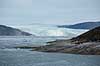 Eqi gletsjeren. Indlandsisen flyder ud over fjeldet og danner Eqi gletcheren, som glider ud i havet og danner isbjerge  Ilulissat Gr�nland   Jakobshavn, landskaber, gletcher, gletsjer, gletscher, br�, is-br�, skri�j�kull, j�kel, glacier