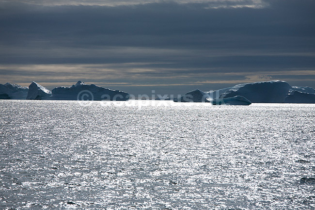 Isbjerg. Isbjerge i havet ud for Ilulissat; ; Ilulissat; Gr�nland; ; ; Jakobshavn, isbjerge, iceberg, icebergs