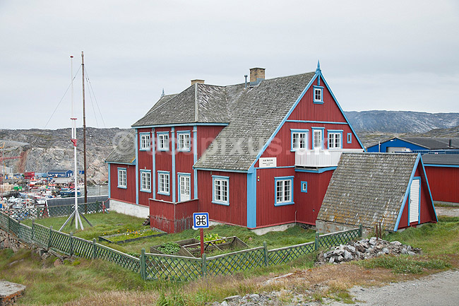 Kunstmuseum. Kunstmuseet i Ilulissat. Tidligere kolonibestyrerbolig; ; Ilulissat; Gr�nland; ; ; Jakobshavn, museer, kunst, kunstsamling