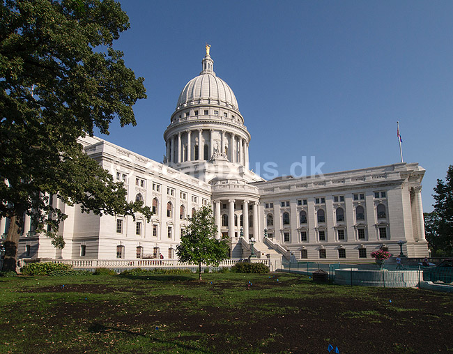 Madison Capitol. Capitol bygningen i Madison p� Wisconsin State Capitol Square; ; Madison / Wisconsin; USA; ; ; Administration, stater, parlament, parlamentsbygning, regering, lokalregering
