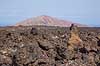 Lanzarote. Stykker af lavasten p� slette ved vulkan i Timanfaya Nationalparken p� Lanzarote i De Kanariske �er  Parque Nacional de Timanfaya / Lanzarote Spanien   Vulkaner, vulkanisme, vulkan, lava