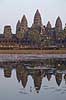 Angkor Wat. Angkor Wat templet ved solnedgang i Angkor Archeological Park, World Heritage Site, bygget i 12e �rhundrede af Suryavarman II  Angkor Archeological Park / Siem Reap Cambodia   Angkor Wat, Templer, Khmer riget