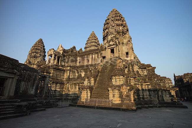 Angkor Wat. Angkor Wat templet i Angkor Archeological Park, World Heritage Site, bygget i 12e �rhundrede af Suryavarman II; ; Angkor Archeological Park / Siem Reap; Cambodia; ; ; Angkor Wat, Templer, Khmer riget
