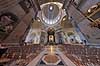 Peterskirken. Pavealteret under Berninis bronzebaldakin i Basillica di San Pietro eller Peterskirken i Rom  Rom Italien  Sev�rdigheder turistsev�rdigheder, kirker, paven, paved�mmet, Vatikanet, Vatikan Staten, sightseeing