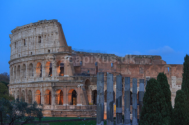 Colosseum. Colosseum i Rom; ; Rom; Italien; ; Sev�rdigheder; romerriget, gladiatorkampe, turistsev�rdigheder, teatre, Colosseo, Colloseum