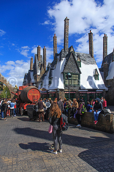 Universal Islands of Adventure. Hogsmeade i The Wizarding World of Harry Potter -  i Universal Theme Park i Orlando; ; Orlando / Florida; USA; ; ; Forlystelsespark, forlystelsesparker, turisme