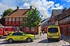 Husbrand. Brandbil, ambulancebil og l�gebil ved tagbrand i gammelt hus i Skolegade i Ribe  Ribe Danmark   Brand, ildebrand, brandslukning, forsikring, brandforsikring