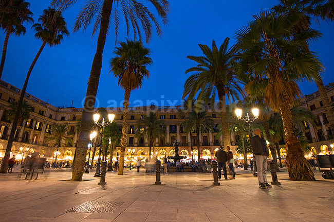 Plaza Real i Barcelona. Pla�a Reial i Barcelona.; ; Plaza Real / Barcelona; Spanien; ; ; Sev�rdigheder, pladser