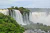 Iguazu vandfaldene. Iguazu vandfaldene med Garganta del Diablo bagerst set fra den Brasilianske side af vandfaldene  Iguazu Brasilien Sydamerika  Vandfald, The Iguazu Falls, Iguaz� Falls, Iguassu Falls, Igua�u Falls, Cataratas del Iguaz�, Cataratas do Igua�u 