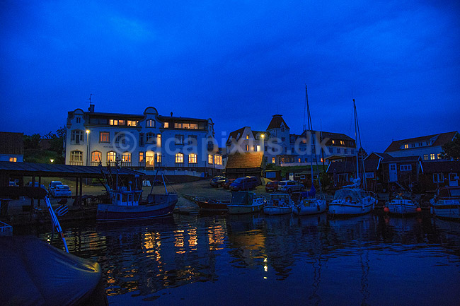 Sandvig. Aftenstemning p� Sandvig Havn; ; Sandvig / Bornholm; Danmark; ; ; Stemninger, tusm�rke