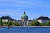 Amalienborg og Marmorkirken. Amalienborg og Marmor Kirken / Frederiks Kirke set fra Operahuset  K�benhavn Danmark  Sev�rdigheder 