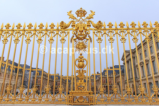 Versailles. Forgyldt gitterv�rk ved Versailles paladset i Paris; ; Chateau de Versailles / Paris; Frankrig; ; ; Sev�rdigheder