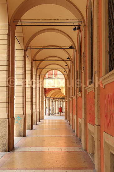 Bologna. En af Bolognas mange typiske arkader; ; Bologna; Italien; ; ; 