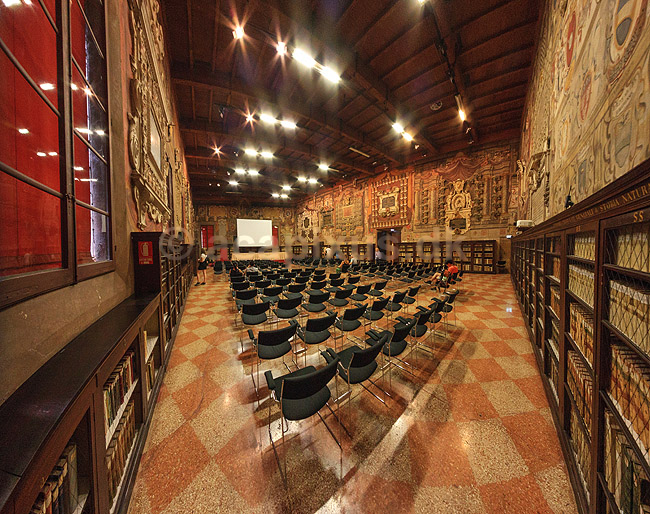 Bologna. Sala dello Stabat Mater, congress salen i Archiginnasio of Bologna, det gamle universitet; ; Archiginnasio of Bologna / Bologna; Italien; ; ; 