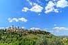 San Gimignano. San Gimignano - byen med de mange t�rne i landskabet i Toscana  San Gimignano / Toscana Italien   Toscany, toscansk, turisme, sightseeing