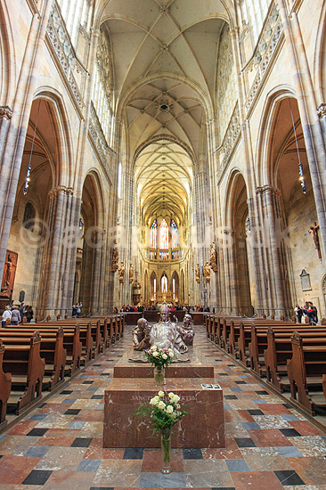 Sankt Vitus Katedralen. St. Vitus Cathedral i Prag; ; Prags Borg / Prag; Tjekkiet; ; ; Domkirke, domkirker, religion, kristendom