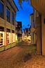 Stavanger. Bybillede i S�regata i den gamle by i Stavanger i skumringen  S�regata / Stavanger Norge   Bybilleder gadebilled