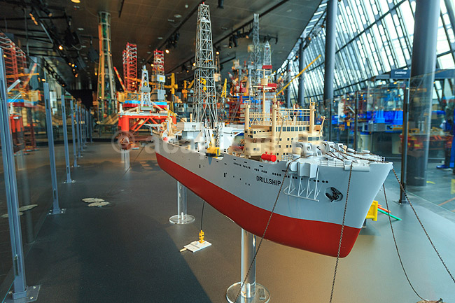 Norsk Oliemuseum. Olie eksplorations skibe og boreplatforme p� det Norske Oliemuseum i Stavanger; ; Stavanger; Norge; ; ; Olieudvinding, olieindustri