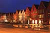 Bergen. Bryggen i Bergen i skumringen  Bryggen / Bergen Norge   Turisme, sev�rdigheder