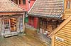 Bergen. Detaljer af de gamle tr�huse ved Bellg�rden p� Bryggen i Bergen  Bryggen / Bergen Norge   Turisme, sev�rdigheder, Hansestaderne, Hanseaterne, Hanseater, handel