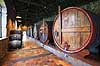 Portvin. Portvin lagres til Ruby Port p� egetr�sfade i vink�lderen hos producenten Burmester  Vila Nova de Gaia / Porto Portugal   Vin, vine, drikkevarer, vinproduktion, lagring