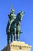 Kong Stephan. Statue af Kong Stefan (977-1038) til hest ved Fiskerbastionen p� Borgh�jen p� den vestlige Buda-side af Donaufloden i Budapest  Fiskerbastionen / Budapest Ungarn  sev�rdigheder Stepanus Rex