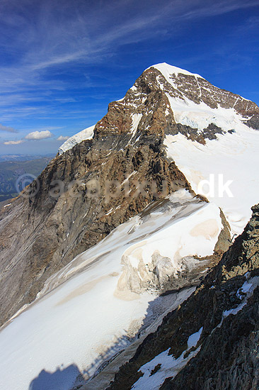 M�nch. M�nch bjerget (4110 m) set fra Jungfraujoch; ; Jungfraujoch; Schweiz; ; ; Alperne, bjerglandskab, Alpelandskab, sne
