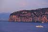 Sorrento halv�en. Solens sidste str�ler skinner p� Sorrento halv�en ved Montechiaro  Sorrento / Napoli / Campania Italien   solnedgange, Middelhavet