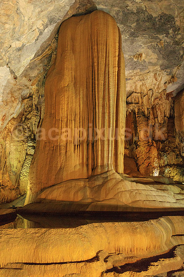 Paradise Cave. Stalagtitter i Paradise Cave i Phong Nha Ke Bang National Park i Vietnam; ; Phong Nha - Ke Bang; Vietnam; ; Sev�rdigheder; Huer, hulesystem