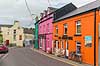 Bantry. Farvest�lende huse p� Glengarriff Road i Bantry, Irland  Glengarriff Rd / Bantry Irland   Maling
