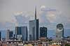 Milano skyline. Moderne business distrikt i Milano n�r Porta Garibaldi set fra Duomo di Milano  Milano Italien  Sev�rdigheder H�jhuse, skyskrabere